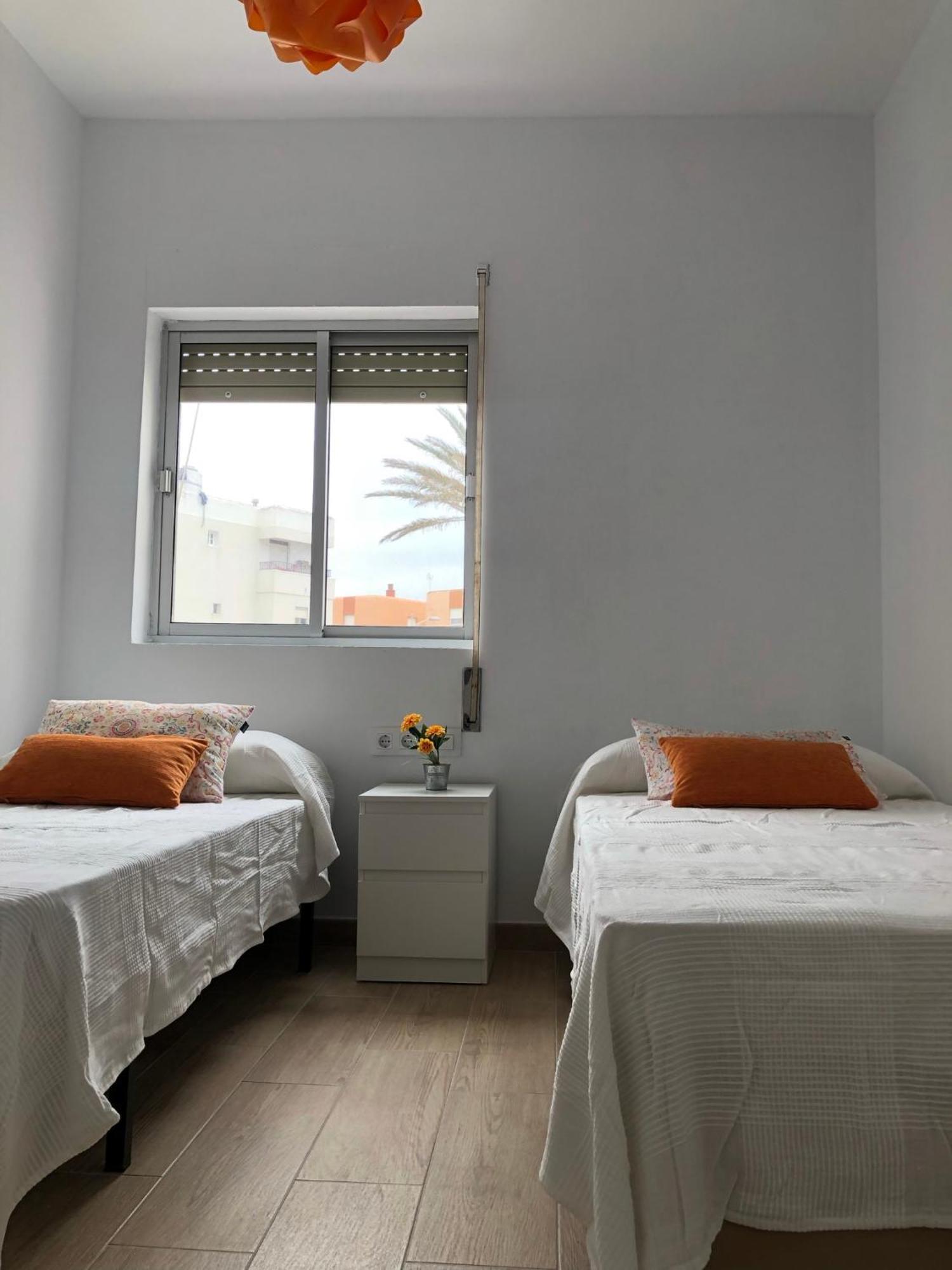 Apartamento Playa De Tarifa Exterior foto